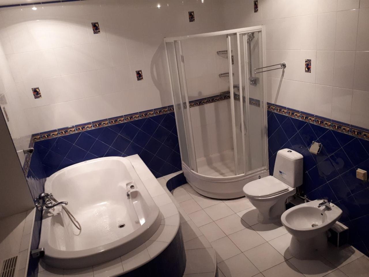Хостел Оболонь Kiev Exterior foto